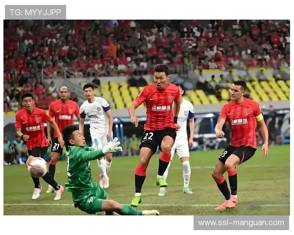 成都蓉城新帅带队首训，442阵型转型进行中